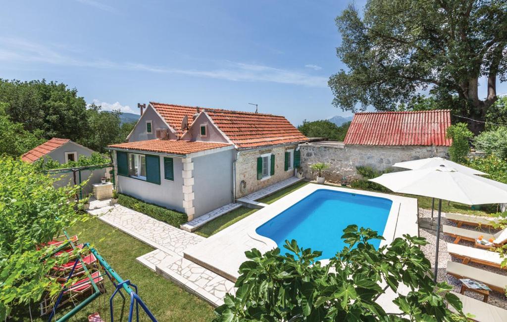 Holiday Home Zezevica - Heated Pool Sestanovac Екстер'єр фото