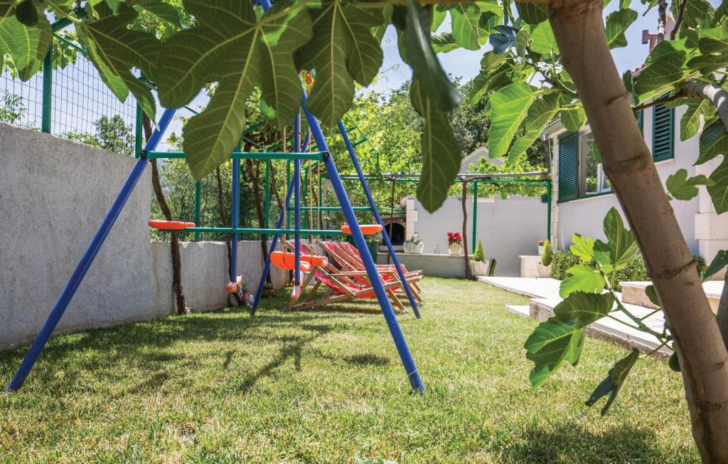 Holiday Home Zezevica - Heated Pool Sestanovac Екстер'єр фото